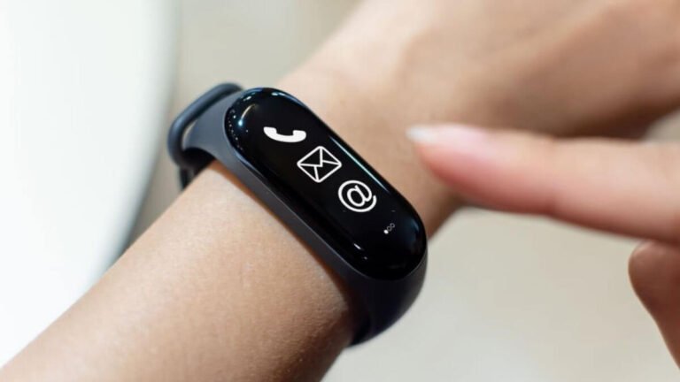 Quel bracelet connecté choisir pour le sport en 2025 ? Comparatif complet