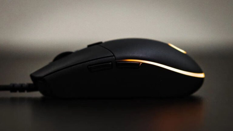 Test Logitech G PRO : la souris gaming sans fil conçue pour l’eSport
