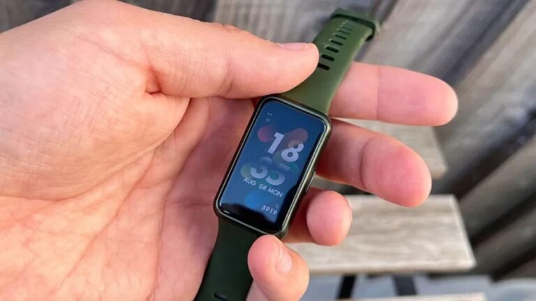Test Huawei Band 7 : le bracelet connecté ultra-fin qui mise sur l’autonomie et le confort